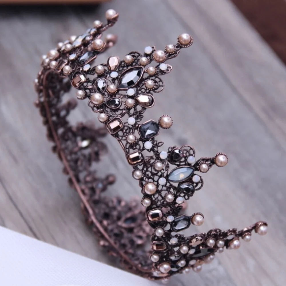 🎉 Host Pick Crown Champagne Pearls/Smoky Crystals